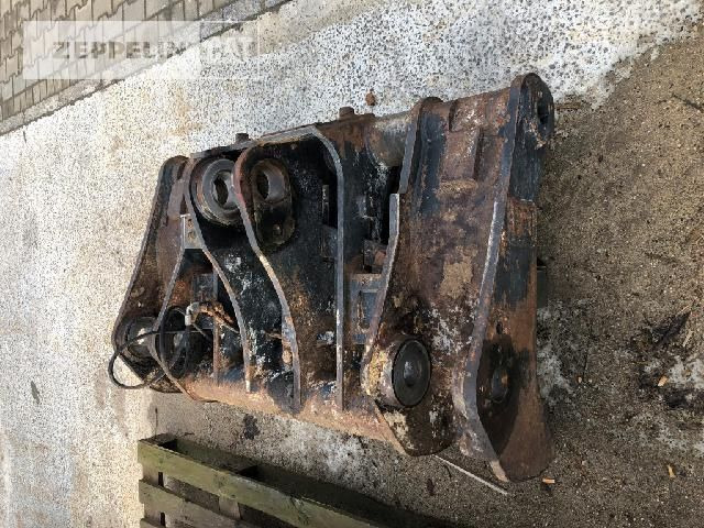 Cat SW2008 - Attache rapide pour Engins de chantier: photos 1 Cat SW2008 - Attache rapide pour Engins de chantier: photos 1