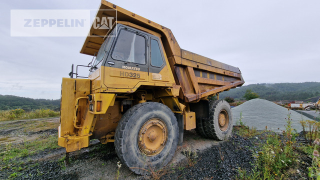 Komatsu HD325-6 - Tombereau rigide: photos 1 Komatsu HD325-6 - Tombereau rigide: photos 1