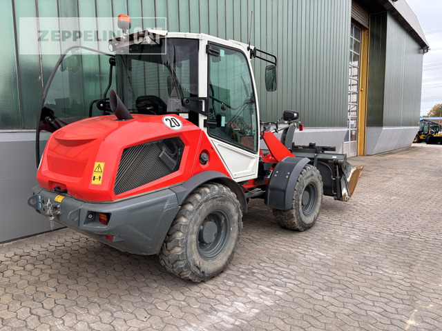 Liebherr L506 - Chargeuse sur pneus: photos 3 Liebherr L506 - Chargeuse sur pneus: photos 3