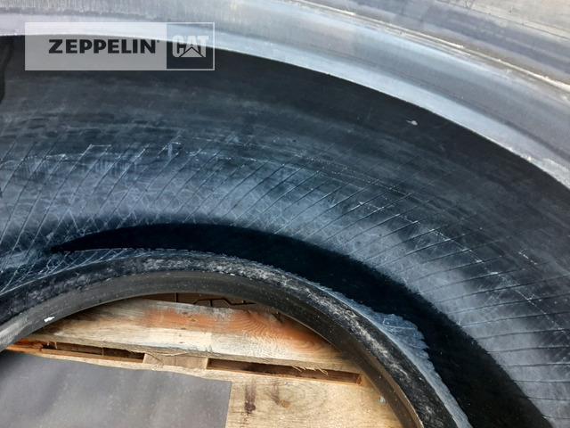 Michelin 1 x Reifen 36/65R33 - Pneu pour Engins de chantier: photos 4 Michelin 1 x Reifen 36/65R33 - Pneu pour Engins de chantier: photos 4