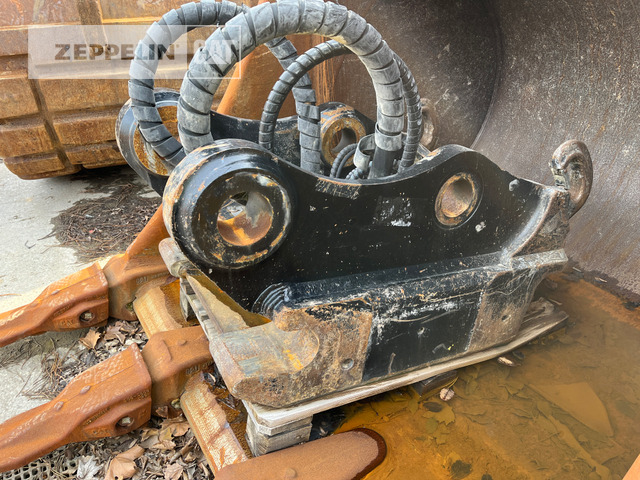 Oilquick Deutschland GmbH OQ120 Schnellwechsle - Attache rapide pour Engins de chantier: photos 1 Oilquick Deutschland GmbH OQ120 Schnellwechsle - Attache rapide pour Engins de chantier: photos 1