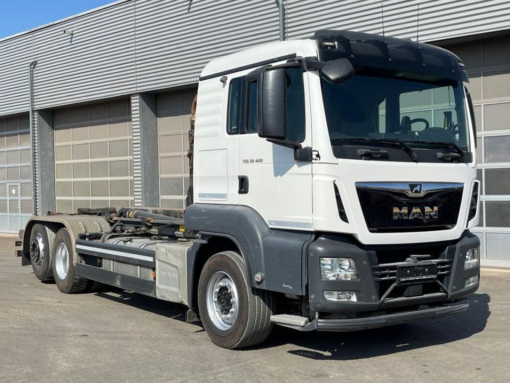 MAN TG-S 26.420/6x2 Abrollkipper - Camion ampliroll: photos 2 MAN TG-S 26.420/6x2 Abrollkipper - Camion ampliroll: photos 2