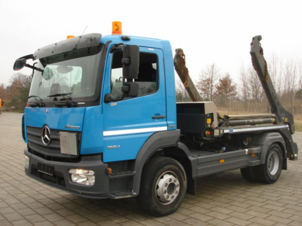 MERCEDES-BENZ Atego 1524 K Absetzkipper TOP +Funkfernbed. - Camion multibenne: photos 1 MERCEDES-BENZ Atego 1524 K Absetzkipper TOP +Funkfernbed. - Camion multibenne: photos 1