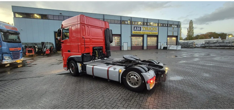 DAF XF 480 mega met hefschotel space cab automaat, nieuw apk - Tracteur routier: photos 3 DAF XF 480 mega met hefschotel space cab automaat, nieuw apk - Tracteur routier: photos 3
