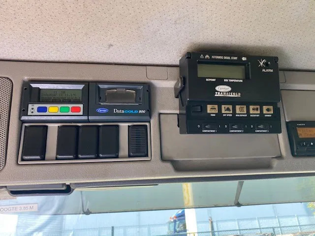 Volvo FM 330 2 temp koelvriesbak , 760 lang, 2 comp, carrier koeler, D"hollandia klep - Camion frigorifique: photos 5 Volvo FM 330 2 temp koelvriesbak , 760 lang, 2 comp, carrier koeler, D"hollandia klep - Camion frigorifique: photos 5