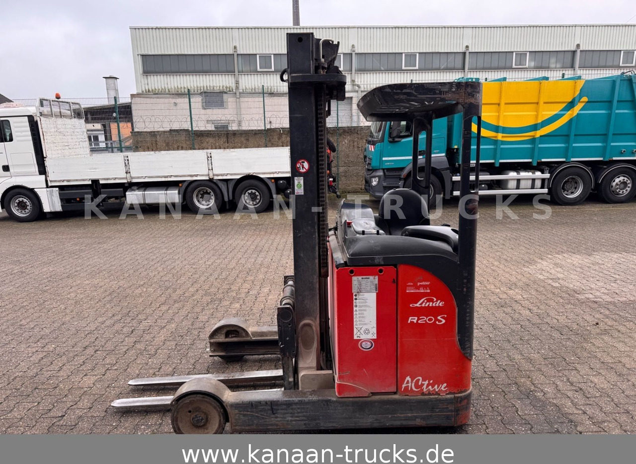 Linde R 20 S Active 5.40 höhe 2t - Chariot à mât rétractable: photos 4 Linde R 20 S Active 5.40 höhe 2t - Chariot à mât rétractable: photos 4