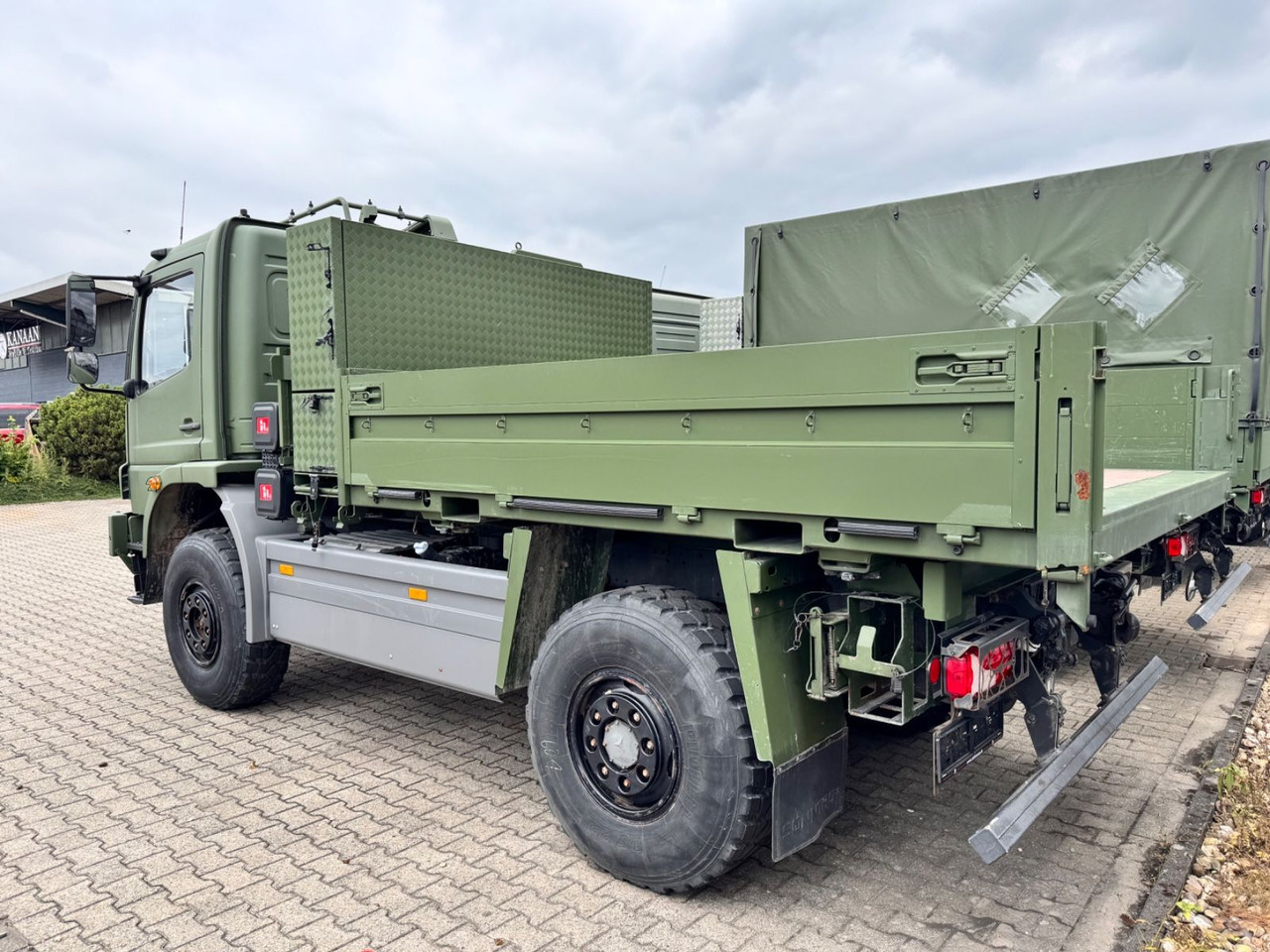 Mercedes-Benz 1018 Atego 4x4 Allrad  Camper - Utilitaire plateau: photos 3 Mercedes-Benz 1018 Atego 4x4 Allrad  Camper - Utilitaire plateau: photos 3