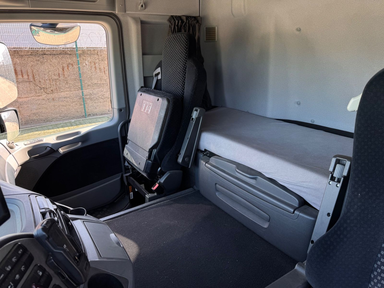 Camion benne Mercedes-Benz 1844 Actros MP3 3-SeitenKipper Getreide Pritsche: photos 18