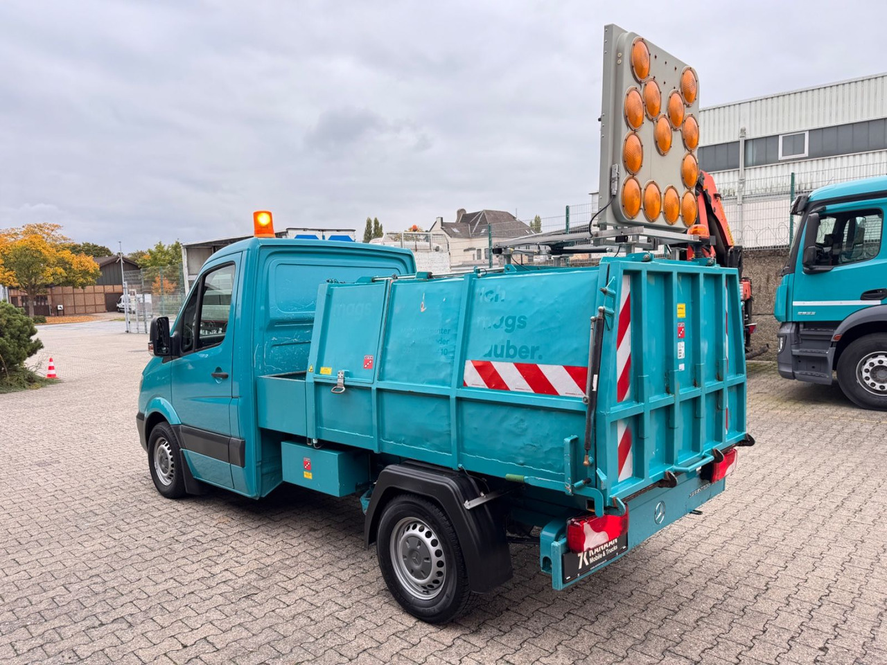 Mercedes-Benz 313 CDI Sprinter II Bertsche Müllwagen Tafel - Benne à ordures ménagères: photos 4 Mercedes-Benz 313 CDI Sprinter II Bertsche Müllwagen Tafel - Benne à ordures ménagères: photos 4