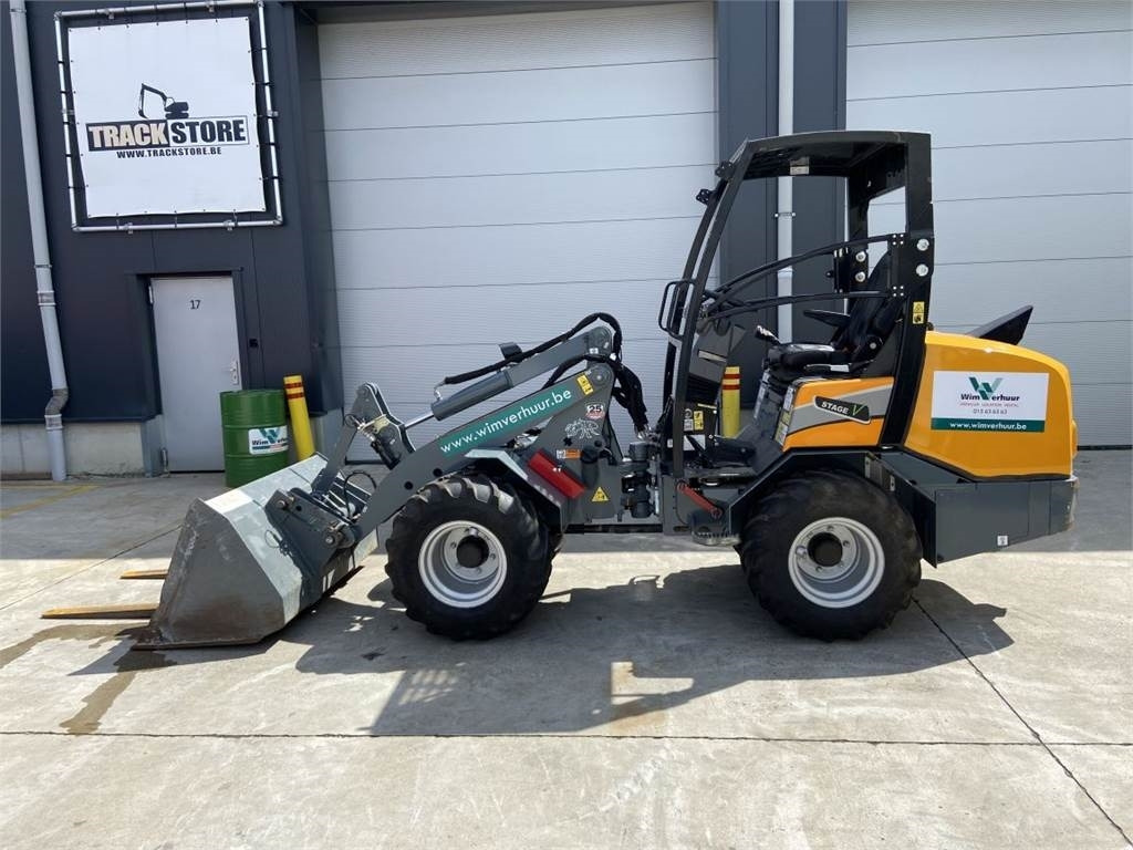 GiANT G2700 Xtra HD (6436) - Valet de ferme: photos 1 GiANT G2700 Xtra HD (6436) - Valet de ferme: photos 1