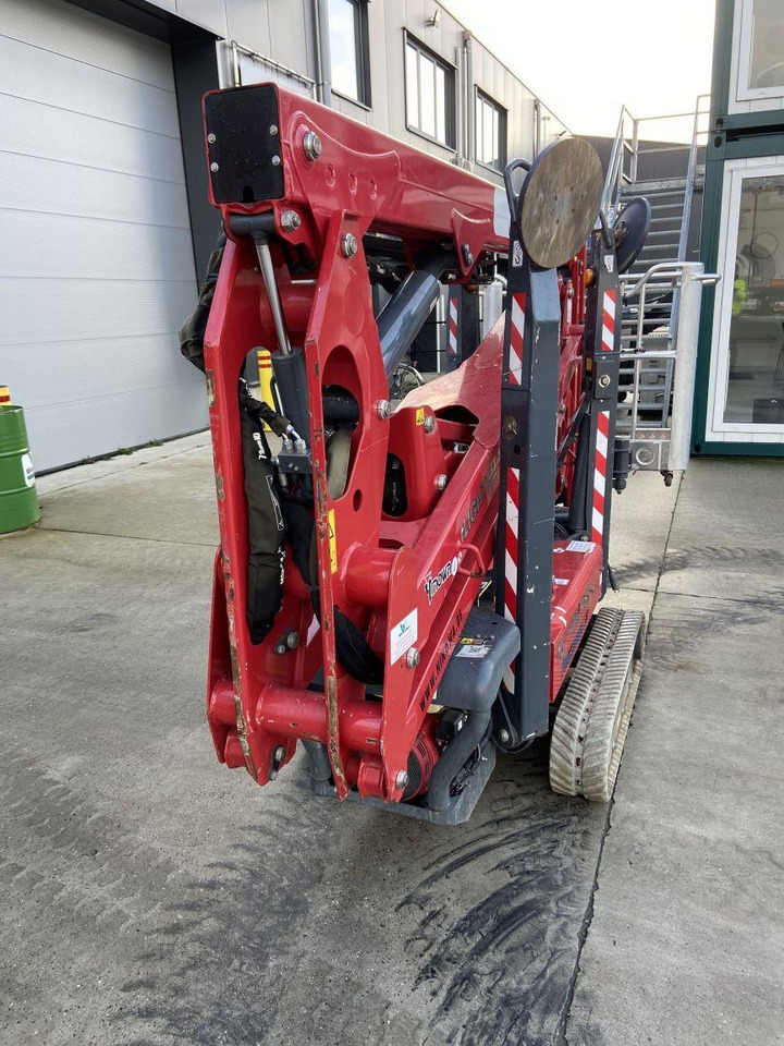Hinowa Lightlift 15.70 IIIS (3832)  - Nacelle articulée: photos 5 Hinowa Lightlift 15.70 IIIS (3832)  - Nacelle articulée: photos 5