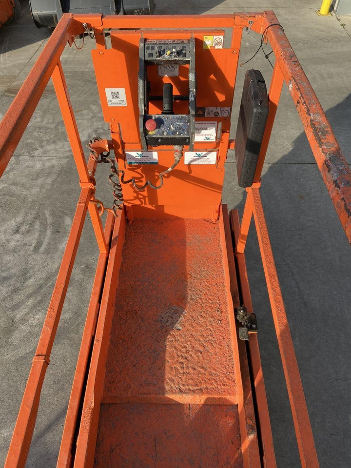 JLG 1930ES (4520) - Nacelle ciseaux: photos 4 JLG 1930ES (4520) - Nacelle ciseaux: photos 4