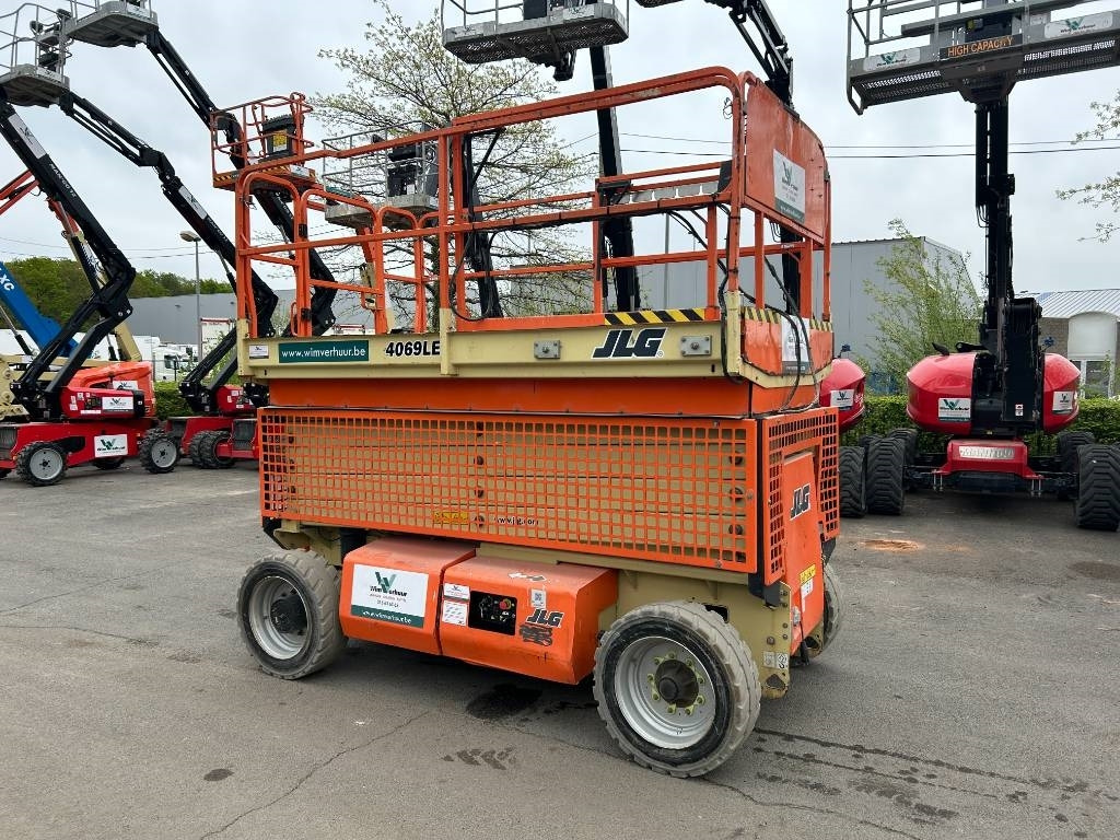 JLG 4069 LE - Nacelle ciseaux: photos 2 JLG 4069 LE - Nacelle ciseaux: photos 2