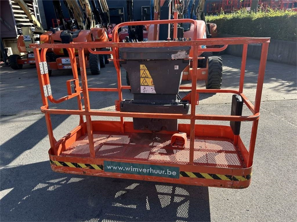 JLG 600 AJ (3218) - Nacelle articulée: photos 5 JLG 600 AJ (3218) - Nacelle articulée: photos 5