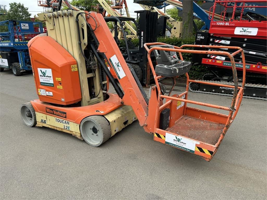 JLG Toucan 12E (1933) - Nacelle à mât vertical: photos 1 JLG Toucan 12E (1933) - Nacelle à mât vertical: photos 1