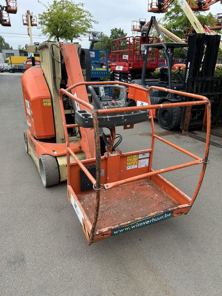 JLG Toucan 12E (1933) - Nacelle à mât vertical: photos 5 JLG Toucan 12E (1933) - Nacelle à mât vertical: photos 5