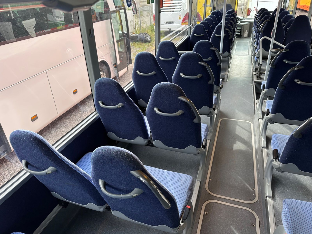 Bus interurbain Mercedes-Benz O550 Integro (56 Sitze*Klima*Schalt): photos 22