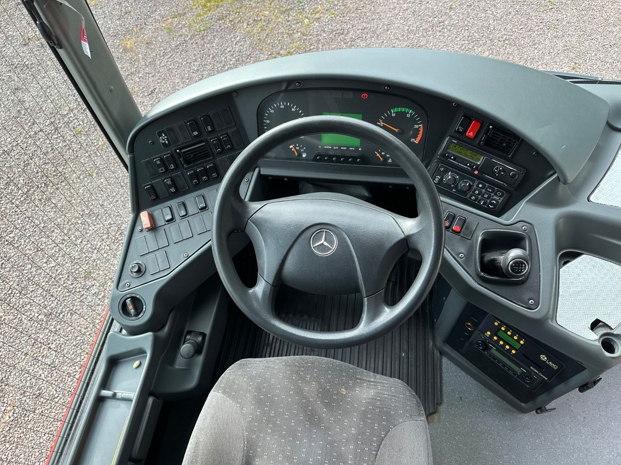 Bus interurbain Mercedes-Benz O550 Integro (56 Sitze*Klima*Schalt): photos 16