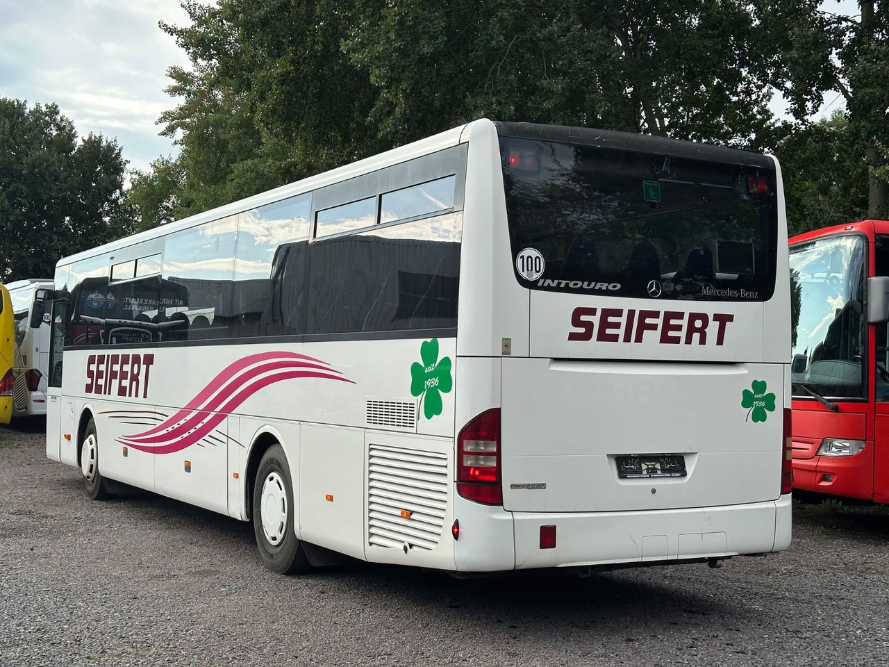 Mercedes-Benz O560 Intouro (EEV*Schalt) - Bus interurbain: photos 2 Mercedes-Benz O560 Intouro (EEV*Schalt) - Bus interurbain: photos 2