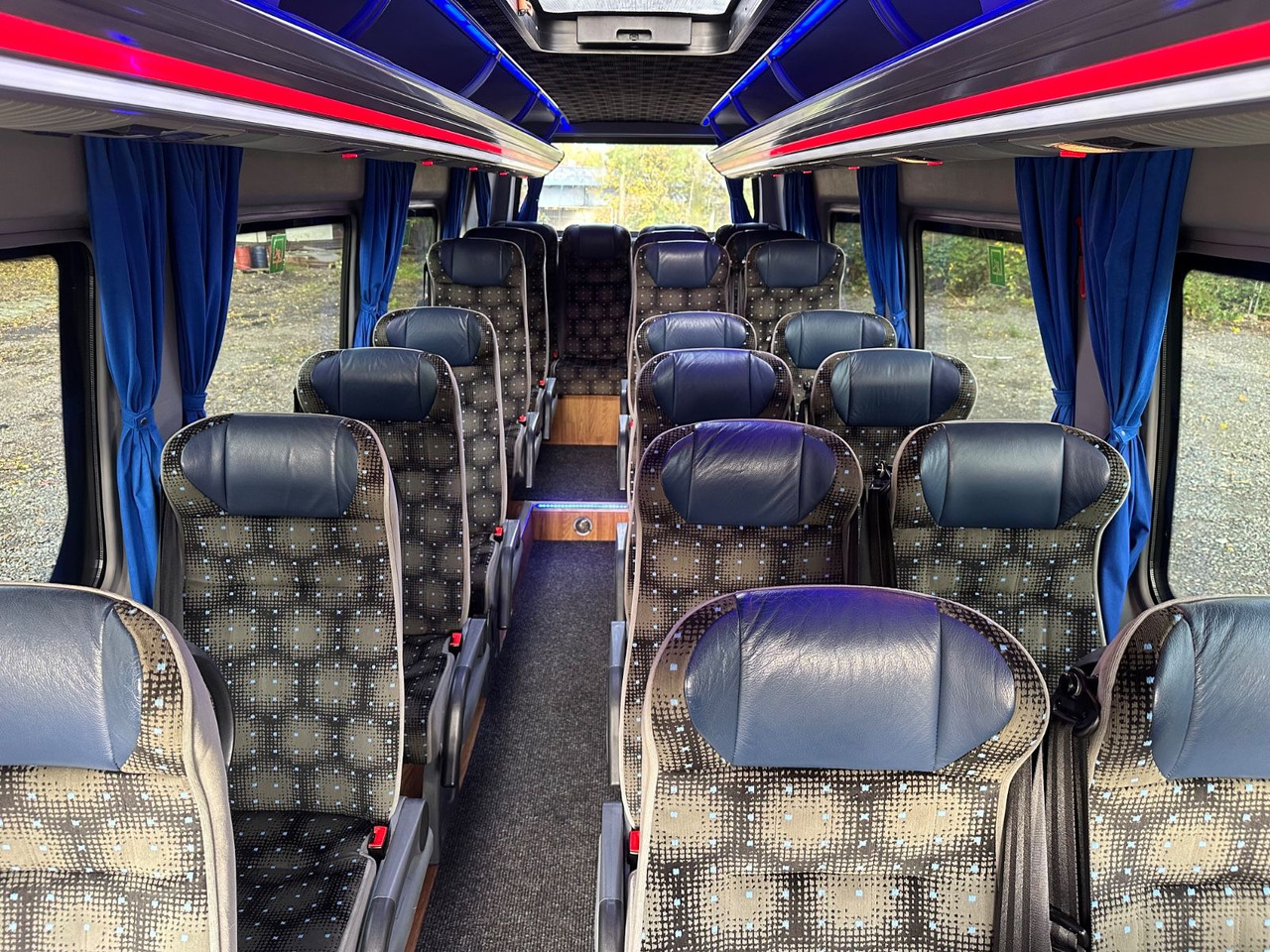 Mercedes-Benz Sprinter 516 CDi (DE*Klima*23 Reisesitze) - Minibus, Transport de personnes: photos 5 Mercedes-Benz Sprinter 516 CDi (DE*Klima*23 Reisesitze) - Minibus, Transport de personnes: photos 5