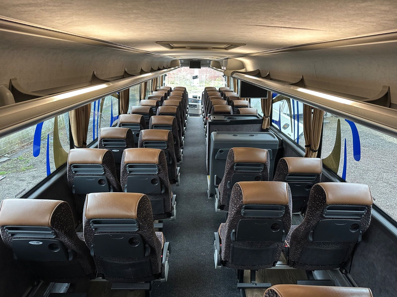 VDL Futura FHD 2-129 (Tourismo M*516 HD) — crédit-bail VDL Futura FHD 2-129 (Tourismo M*516 HD): photos 21 VDL Futura FHD 2-129 (Tourismo M*516 HD) — crédit-bail VDL Futura FHD 2-129 (Tourismo M*516 HD): photos 21